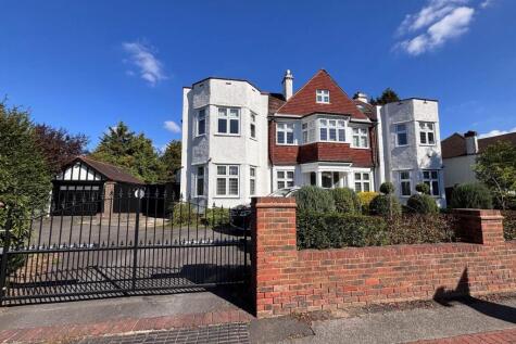 Wickham Way, Park Langley, Beckenham, BR3