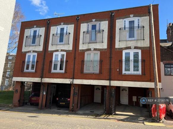 Four Houses In The Block