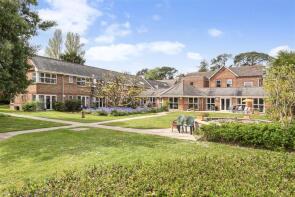 9, Claremont Gardens, Fontwell Avenue, Chichester PO20 3AD