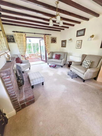 4 bed Detached for sale Image 6