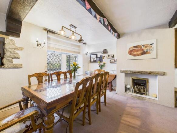 4 bed Semi-Detached for sale Image 6