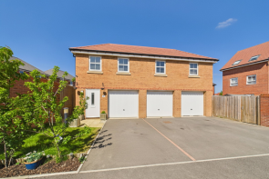 36, Stratford Drive, Northampton NN6 0RP