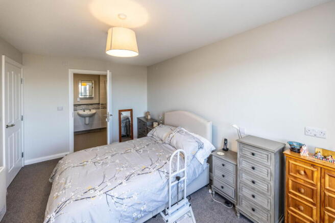 1 bed Apartment for sale Image 9