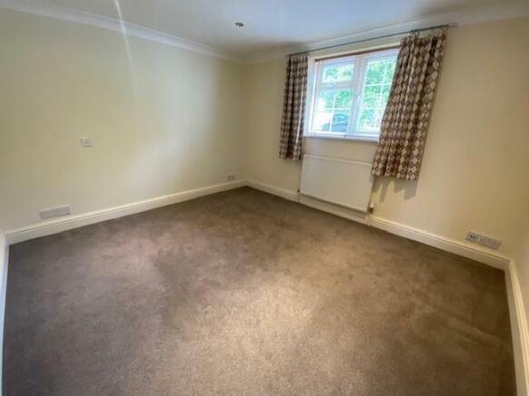 16 Alma Lane bedroom - Copy - Copy.jpg