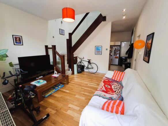 parkfield living 2.JPG