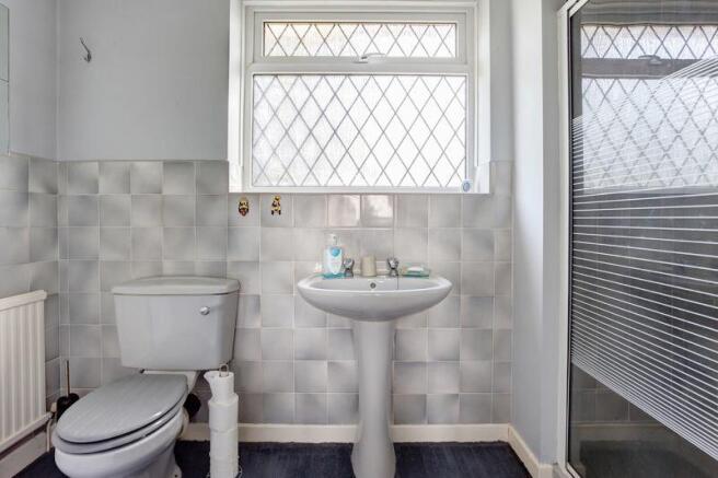 EN SUITE