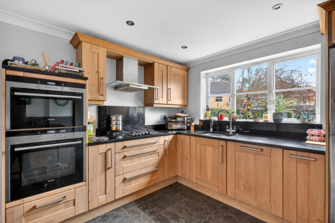 39neumancrescentlarge14