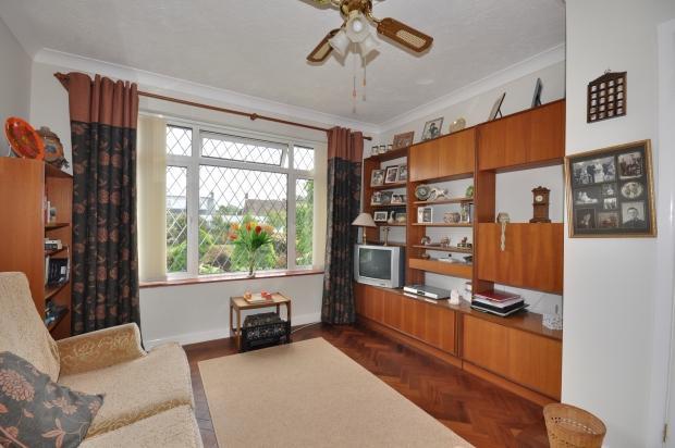 Sitting Room/Bedroom 3
