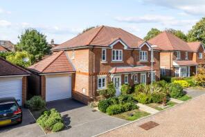 9, Horsefield Green, Haywards Heath RH17 5GS