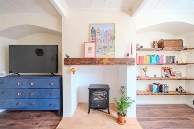 2 bed Terraced for sale Image 8