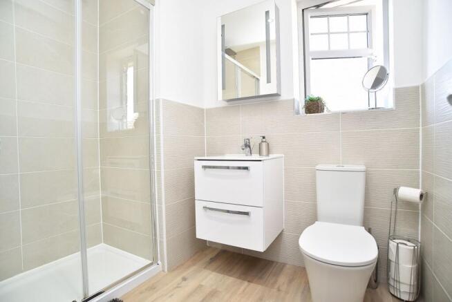 4 bed Detached for sale Image 10