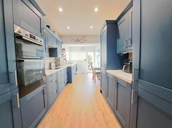 Kitchen/Breakfast Room