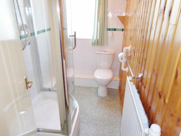 SHOWER ROOM