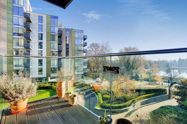 3_Balcony-0