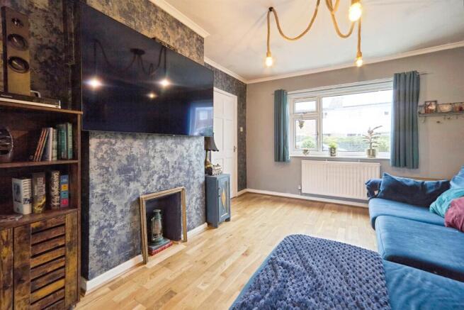 2 bed Semi-Detached for sale Image 6