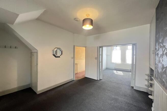 2 bed Town House for sale Image 7