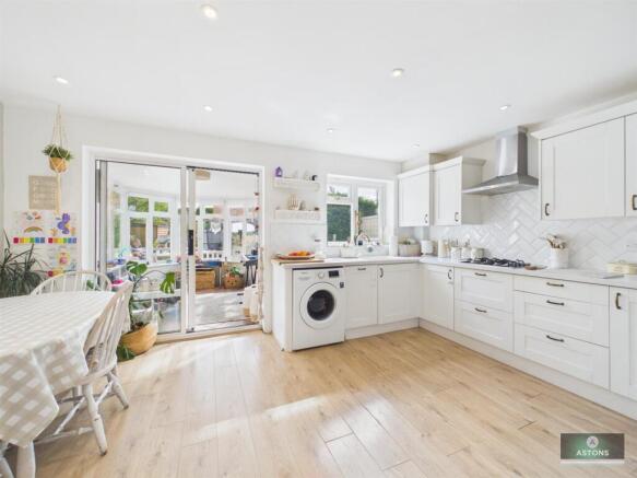 Kitchen/Dining Room