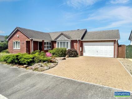 Baldwin Drive, Okehampton, Devon, EX20