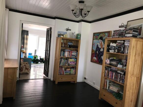 Photo 18