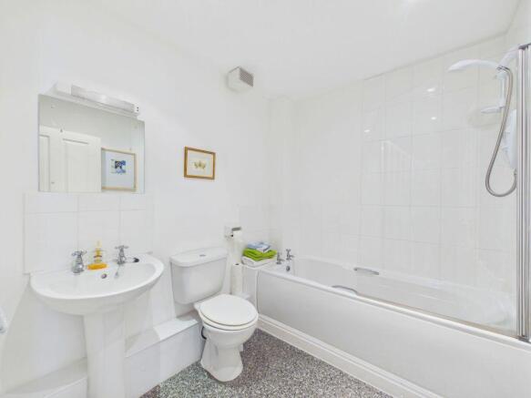 4 bed Terraced for sale Image 4