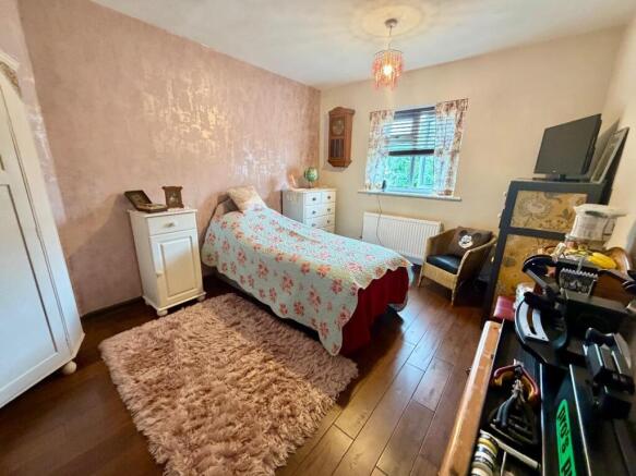 2 bed Terraced for sale Image 8