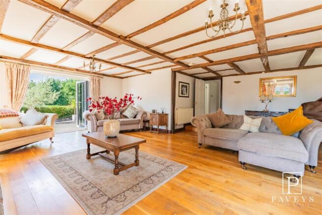 Little Clacton Road, Great Holland, Frinton-On-Sea photo 4