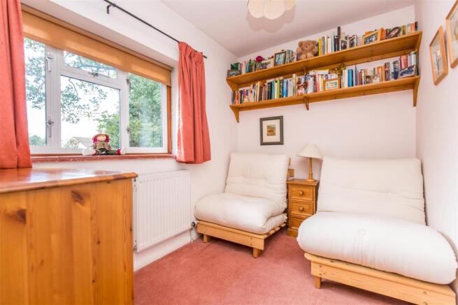 Bedroom 4.jpg