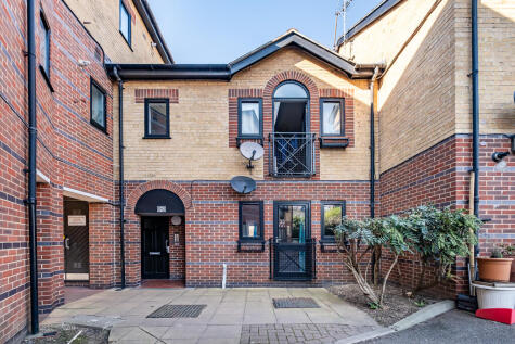 Blake Close, London, W10