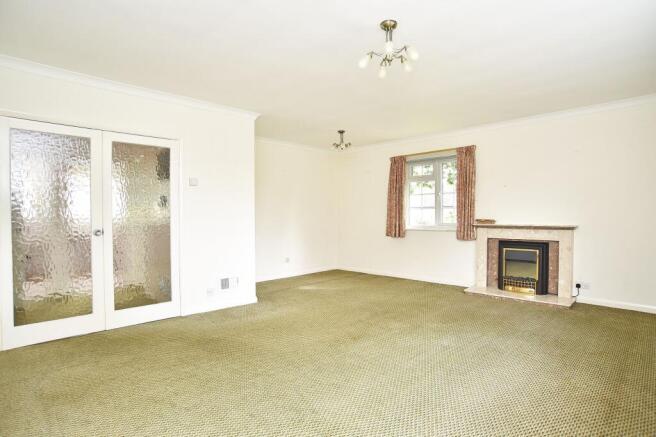 2 bed Flat for sale Image 8