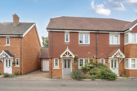 Wey Meadow Close, Farnham, GU9