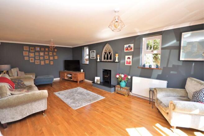 SITTING ROOM