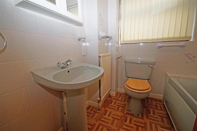 RC BATH.JPG