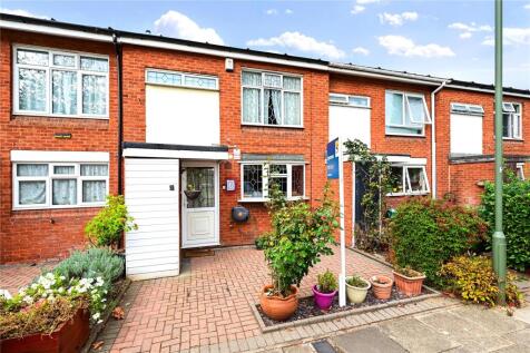 Abbot Close, Laleham, Surrey, TW18