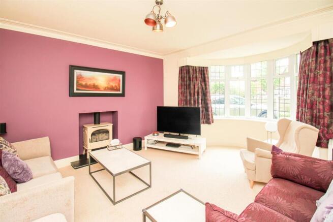 4 bed Detached for sale Image 7