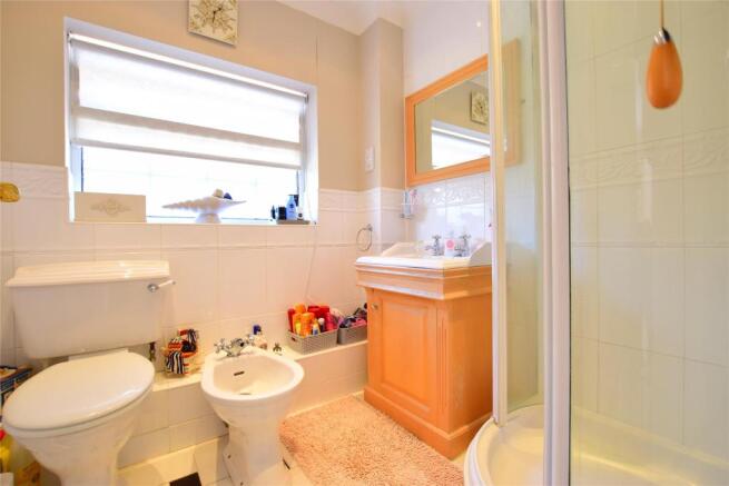 ENSUITE SHOWER ROOM