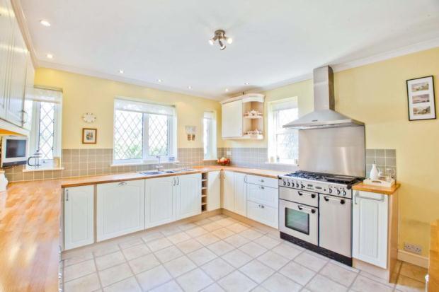 Kitchen/Breakfast Rm