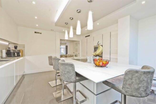 Kitchen 4