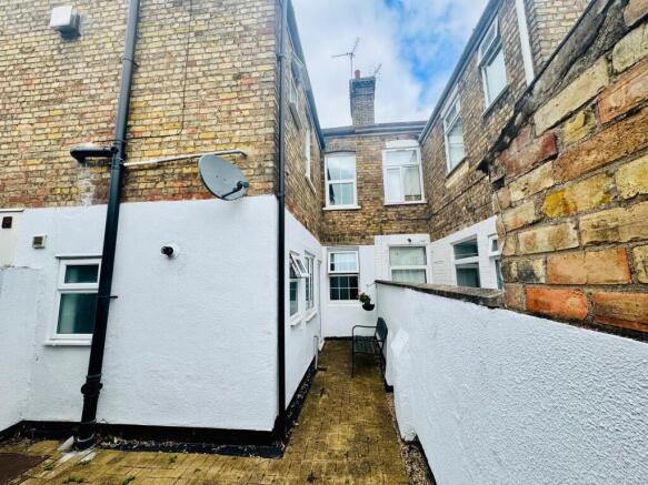 REAR COURTYARD