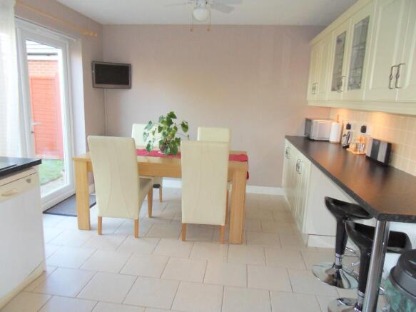 KITCHEN/DINER