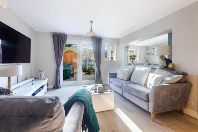 A12 - 7 Oakwood Close Dartmouth - 251117.jpg