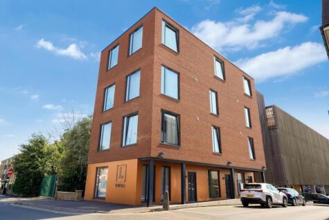 Luna Apartments, 272 Field End Road, HA4