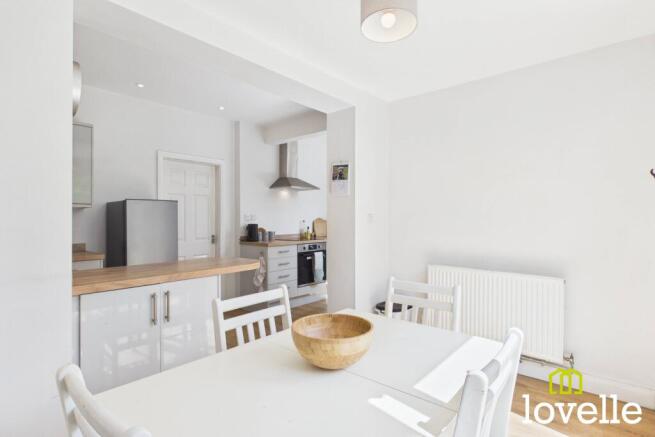 3 bed Semi-Detached for sale Image 12