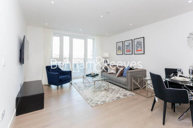 Bright & Spacious