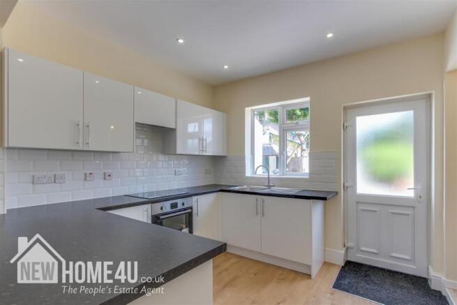 KITCHEN: