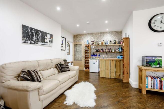 8445841-interior15-800.jpg