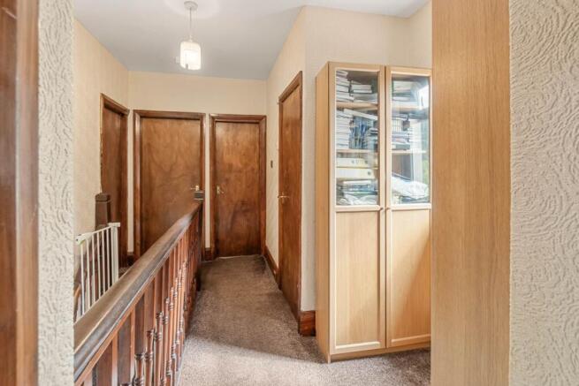 4 bed Detached for sale Image 10
