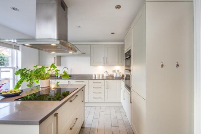 Kitchen 02