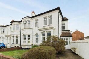 Flat 3, 14, Park Road, Westcliff-on-sea SS0 7PE