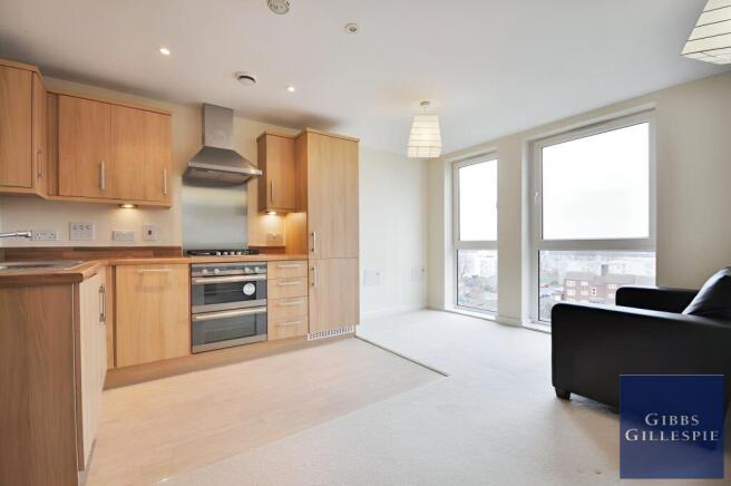 Kitchen / Living Roo