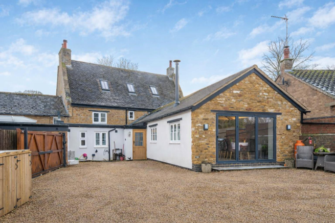 Barleymow, The Green